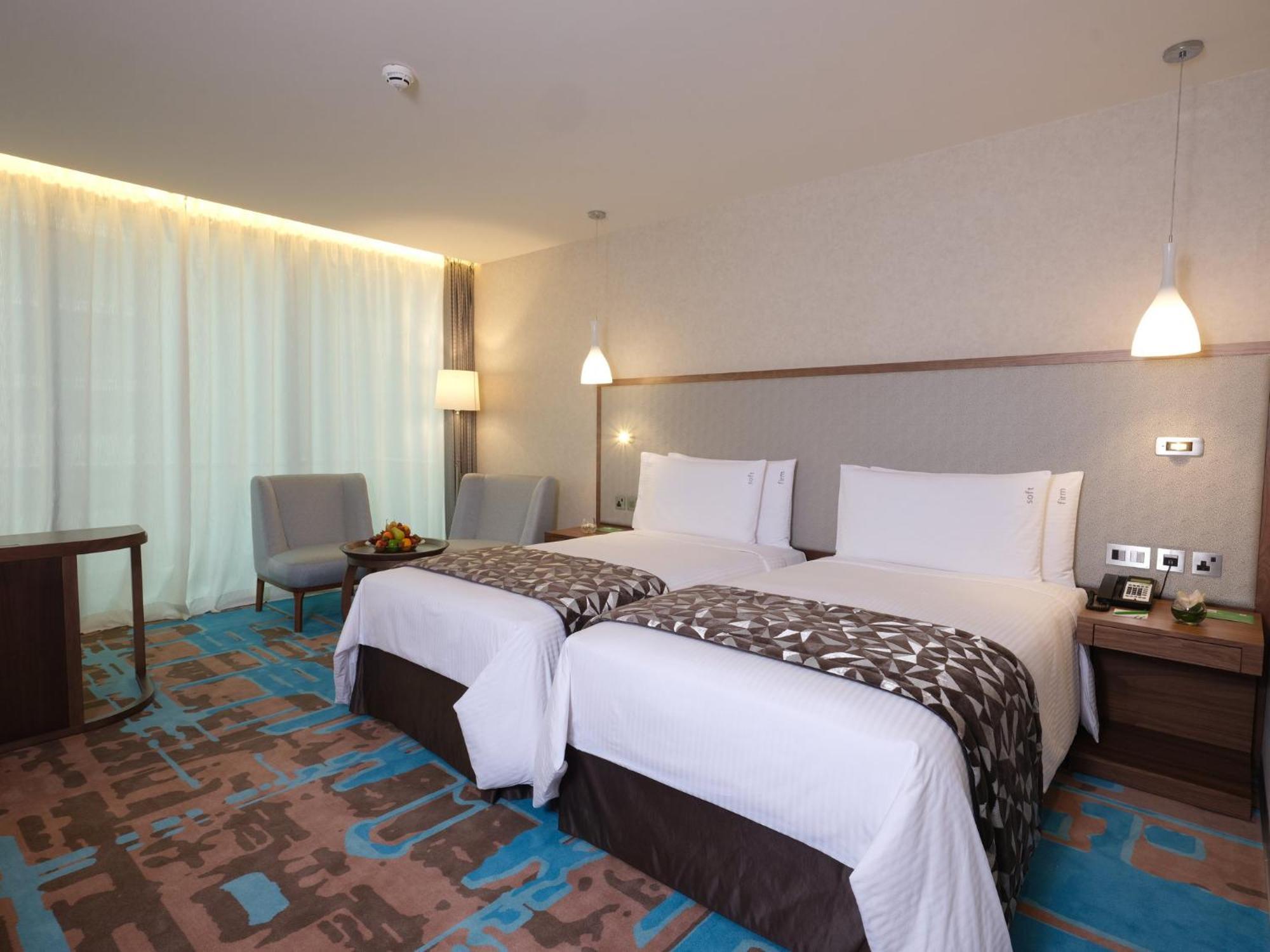 Holiday Inn Kuwait Al Thuraya City By Ihg Kuwait City Exterior photo