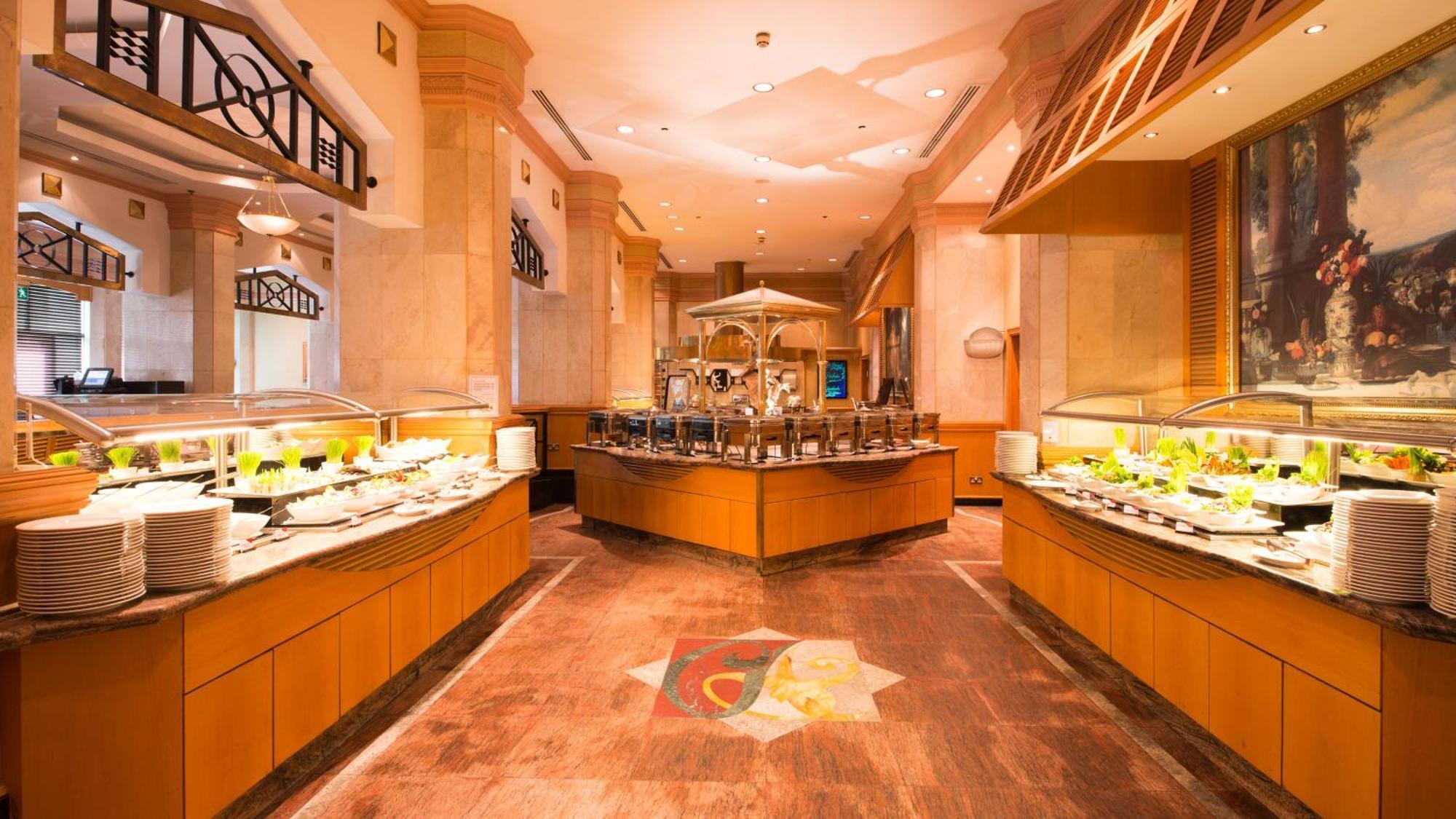 Holiday Inn Kuwait Al Thuraya City By Ihg Kuwait City Exterior photo