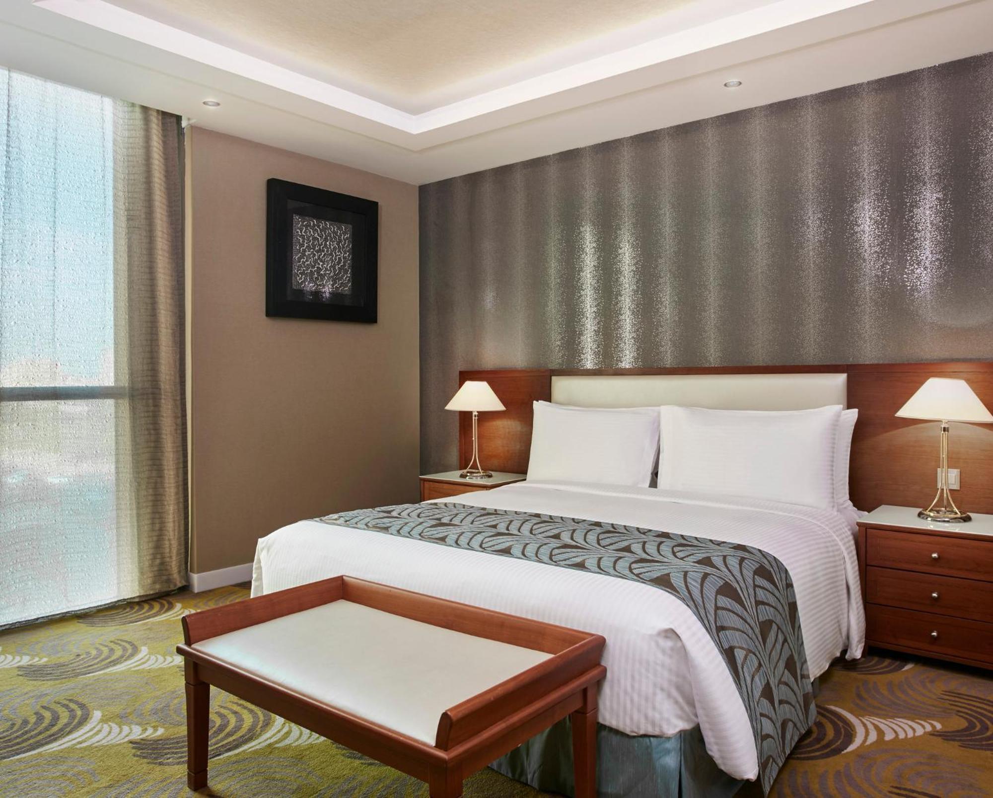 Holiday Inn Kuwait Al Thuraya City By Ihg Kuwait City Exterior photo
