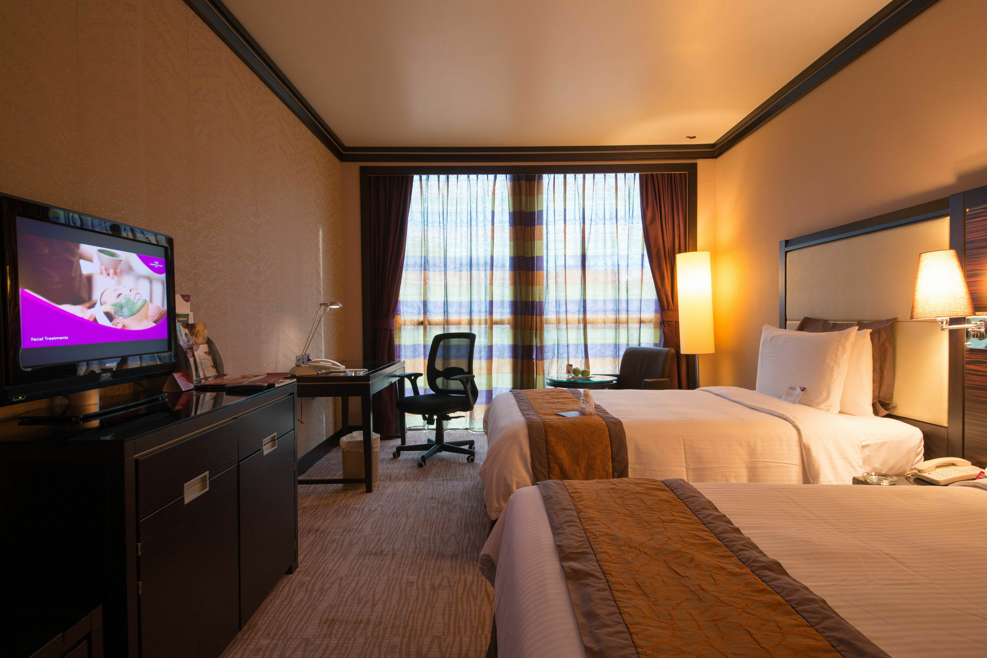 Holiday Inn Kuwait Al Thuraya City By Ihg Kuwait City Exterior photo